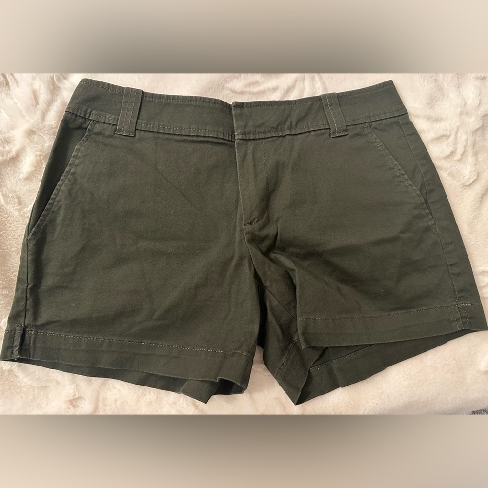 Women’s New York & Company Army Green Shorts Sz: 0